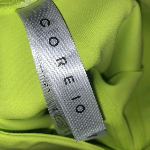 Womens NWT XS workout set - Picture 2 of 5